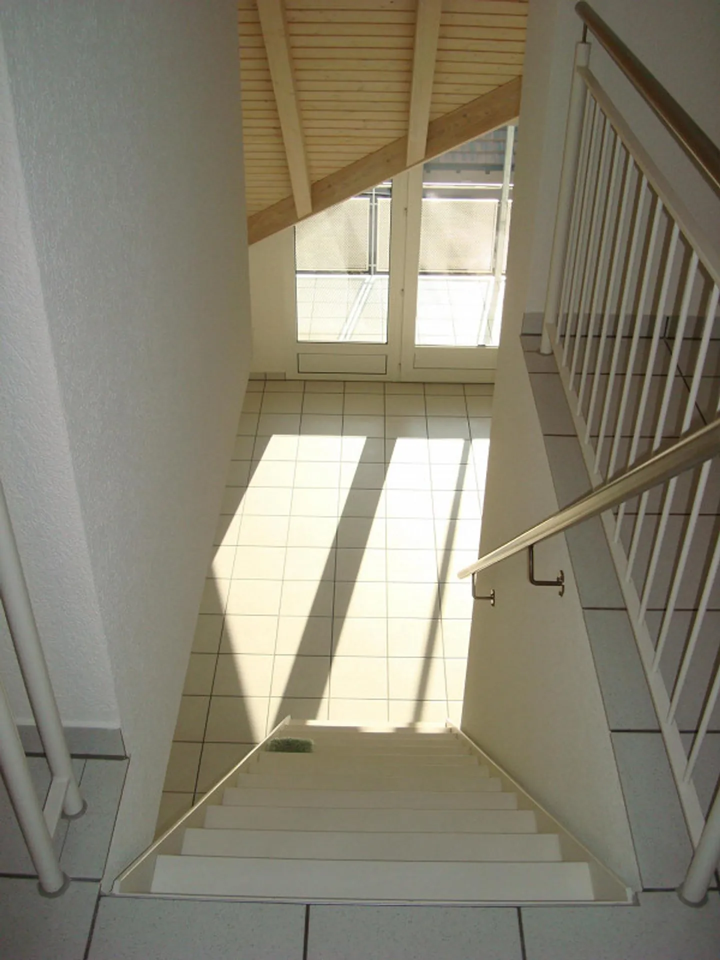 Charmante maisonette de 4,5 pièces - Photo 3 sur 14