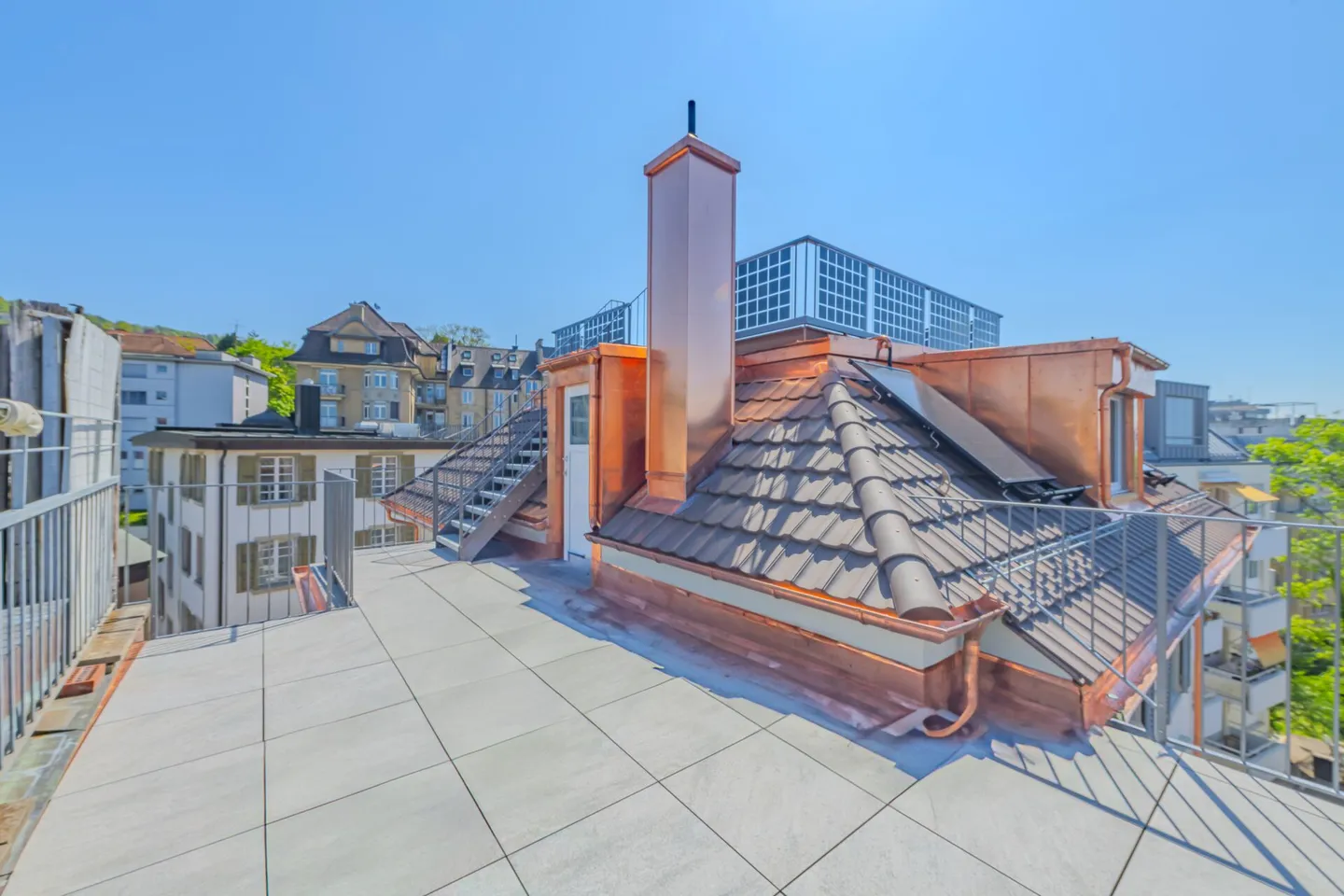 Première location après rénovation appartement 3.5 pièces - Photo 3 sur 12