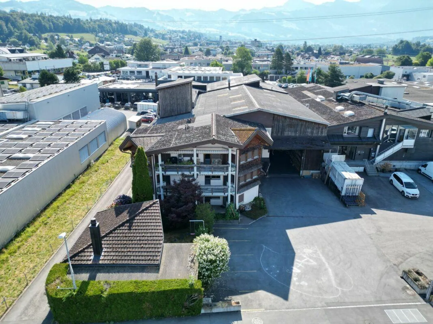 Residential building for sale - Photo 1 of 7