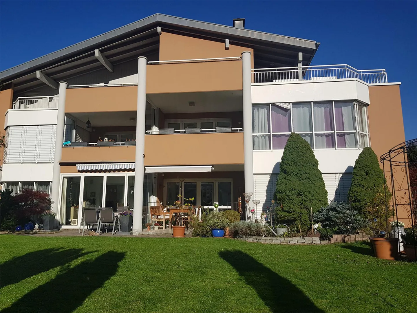 Appartamento 5.5 stanze a Wangs - Foto 1 di 10