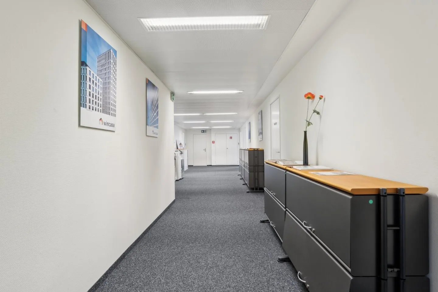 Magnificent offices just steps from the train station! - Photo 7 of 10