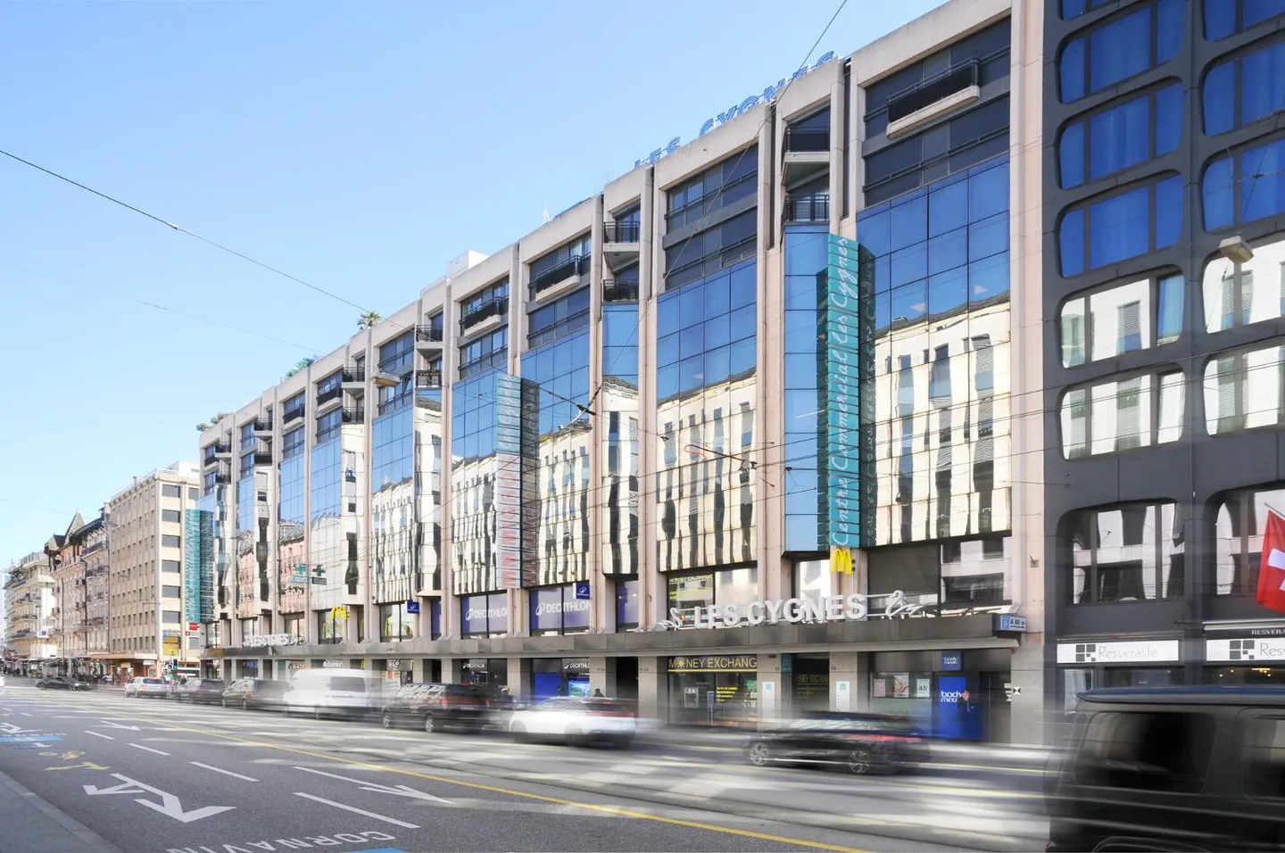 Spazio commerciale nel centro Les Cygnes vicino alla stazione Cornavin - Foto 1 di 3