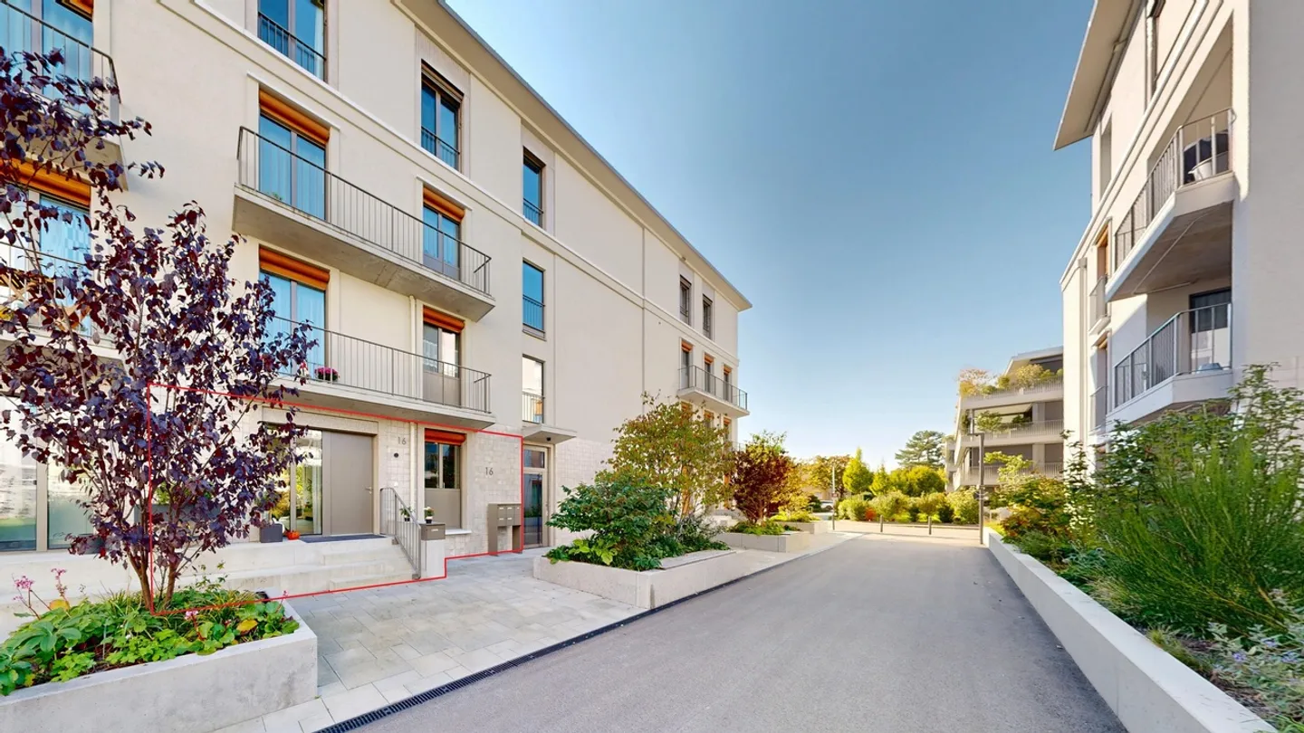 Modern 3.5-room garden apartment with parking space - Photo 18 of 19