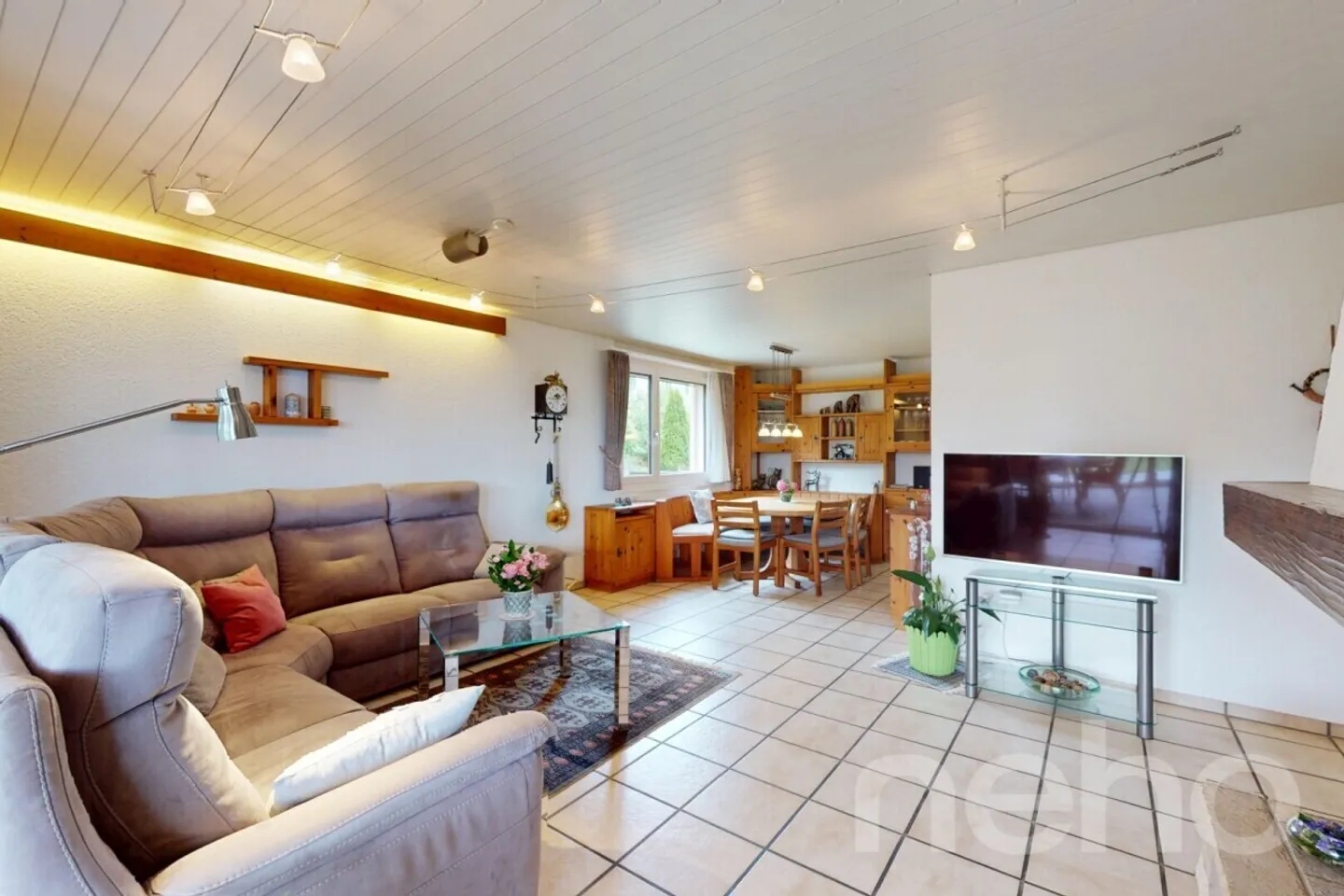 Casa unifamiliare attraente di 5,5 stanze - Foto 3 di 13