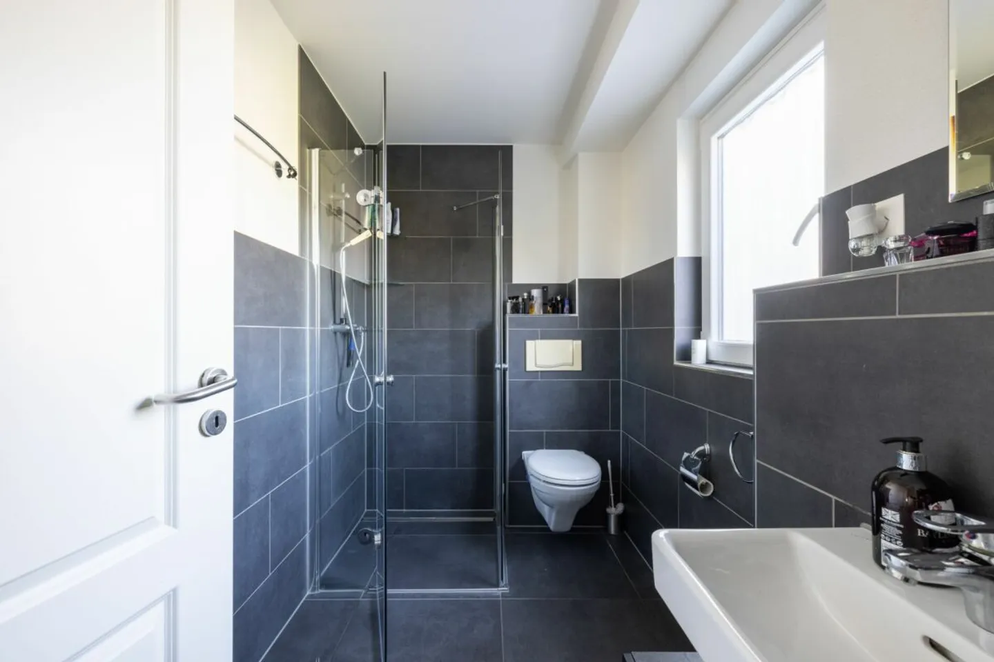 Semi-Detached House in Reutigen - Photo 8 of 12