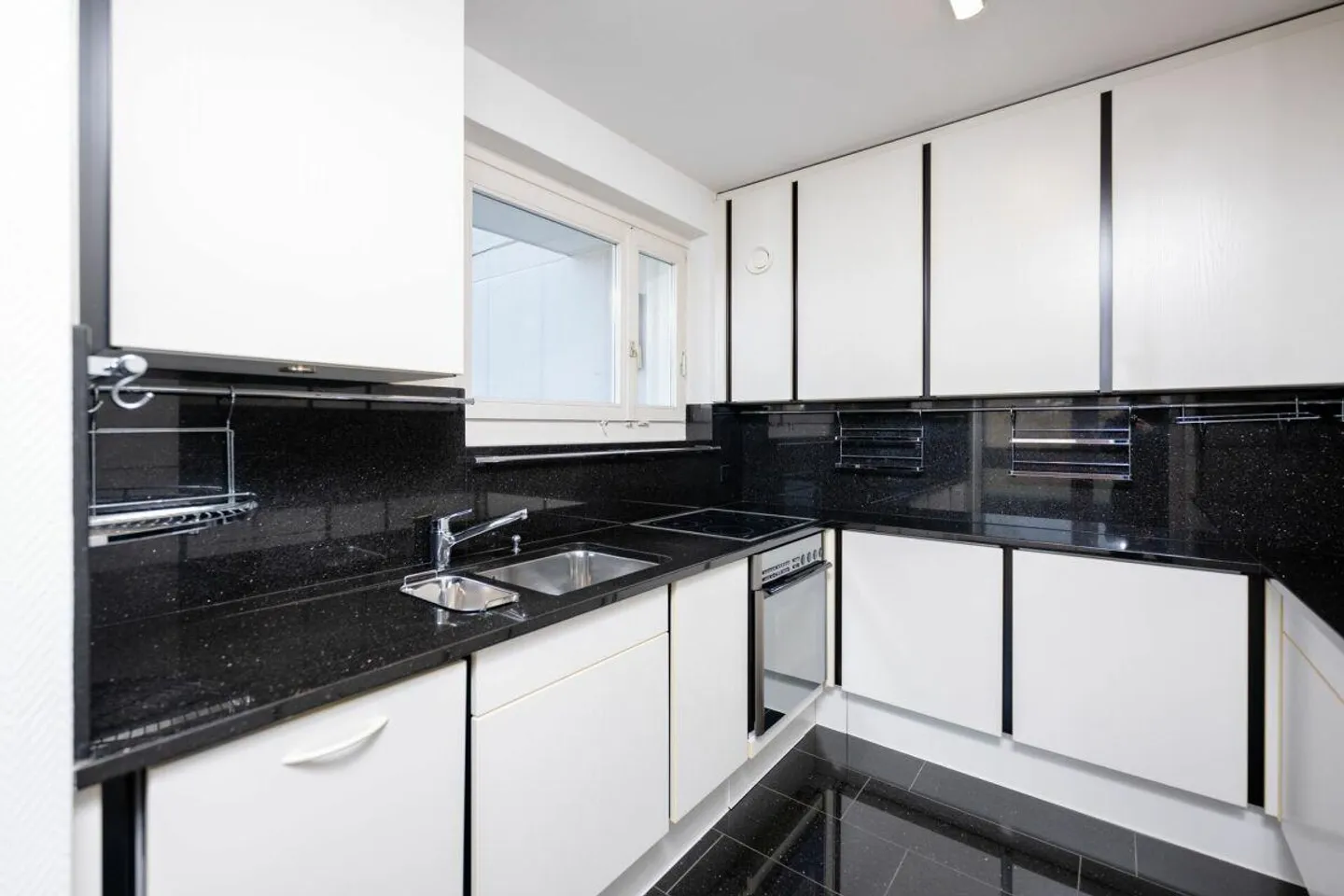 Appartement en attique avec sauna privé à Aarau - Photo 3 sur 15