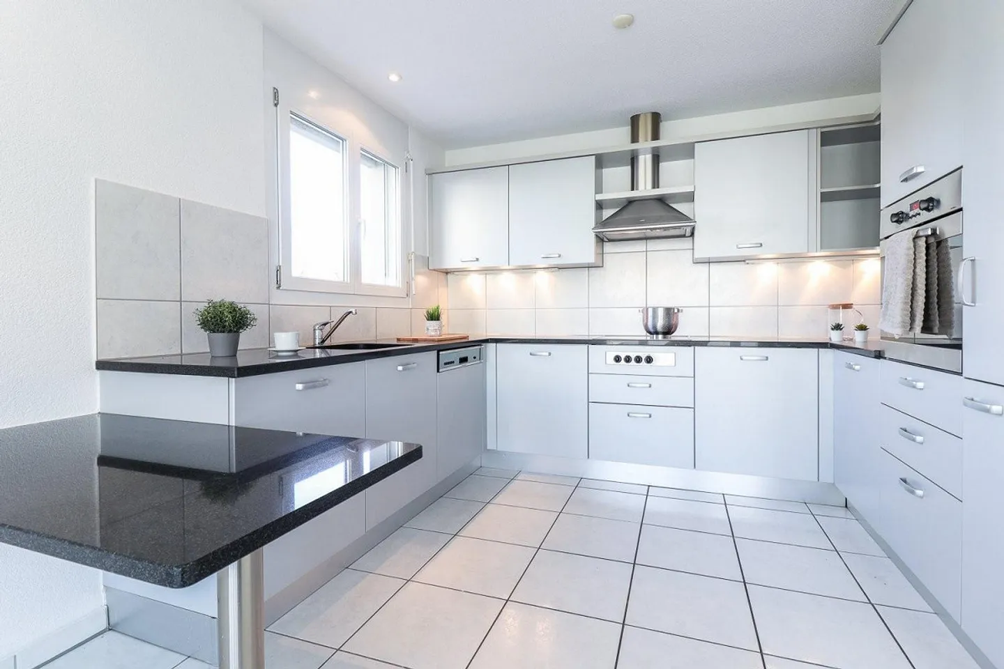 Charmant 3.5 pièces dans un quartier familial - Photo 4 of 12