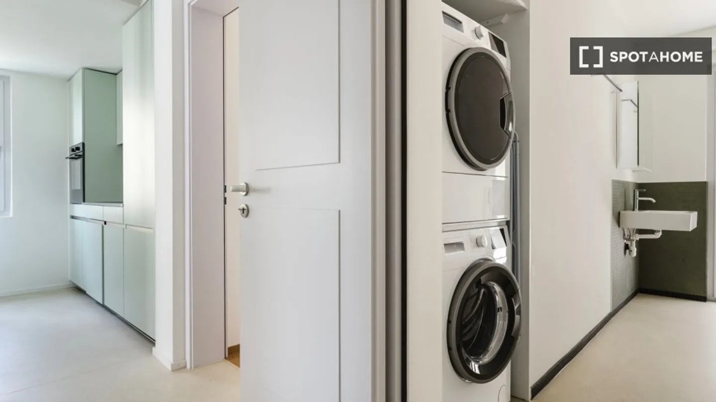 Entdecke, besichtige und miete dein neues Zuhause online mit vollem Vertrauen. - Foto 15 von 18