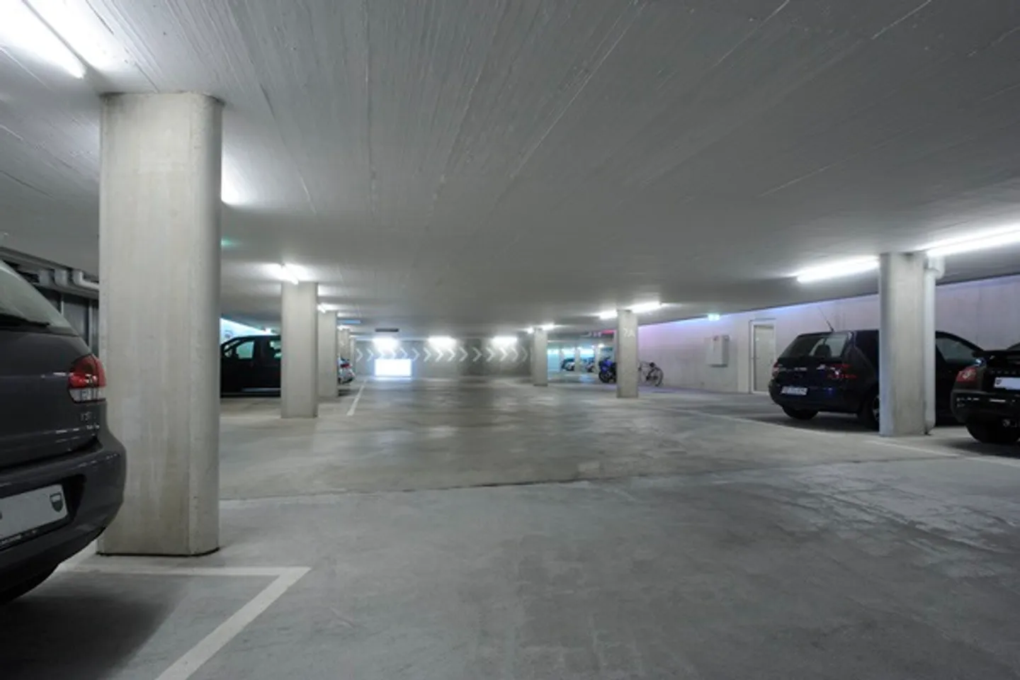 Lassen Sie Ihr Motorrad/Roller nicht draußen schlafen! - Foto 2 von 2