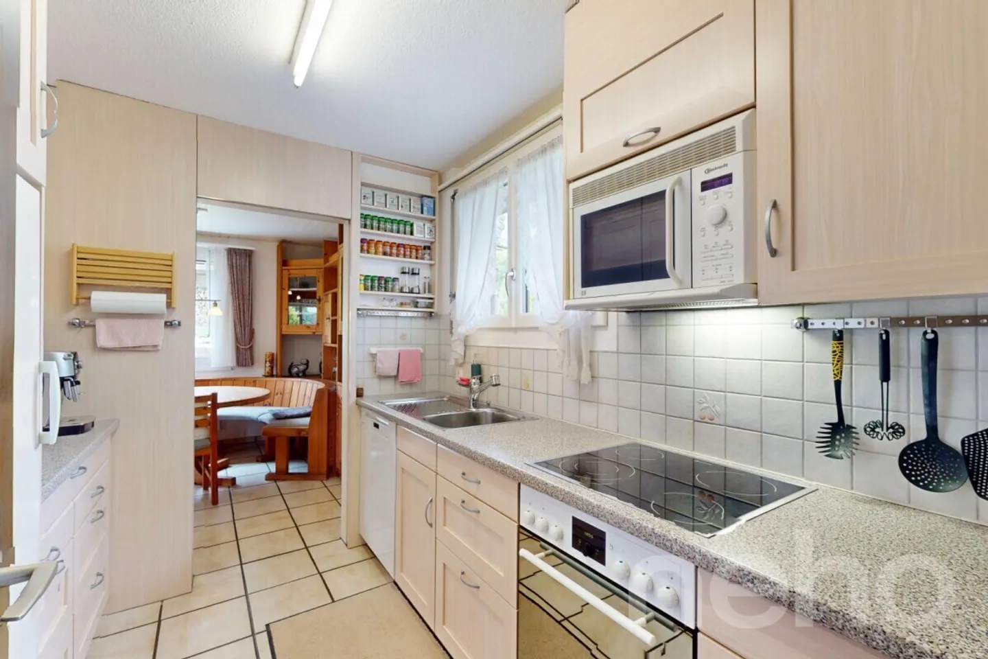Casa unifamiliare attraente di 5,5 stanze - Foto 5 di 13