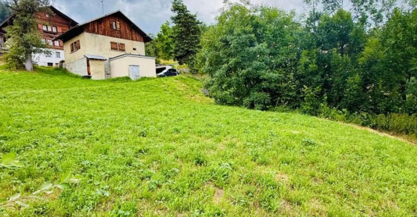 EBENE PARZELLE MIT 786 M2, VEX - Foto 1 von 5