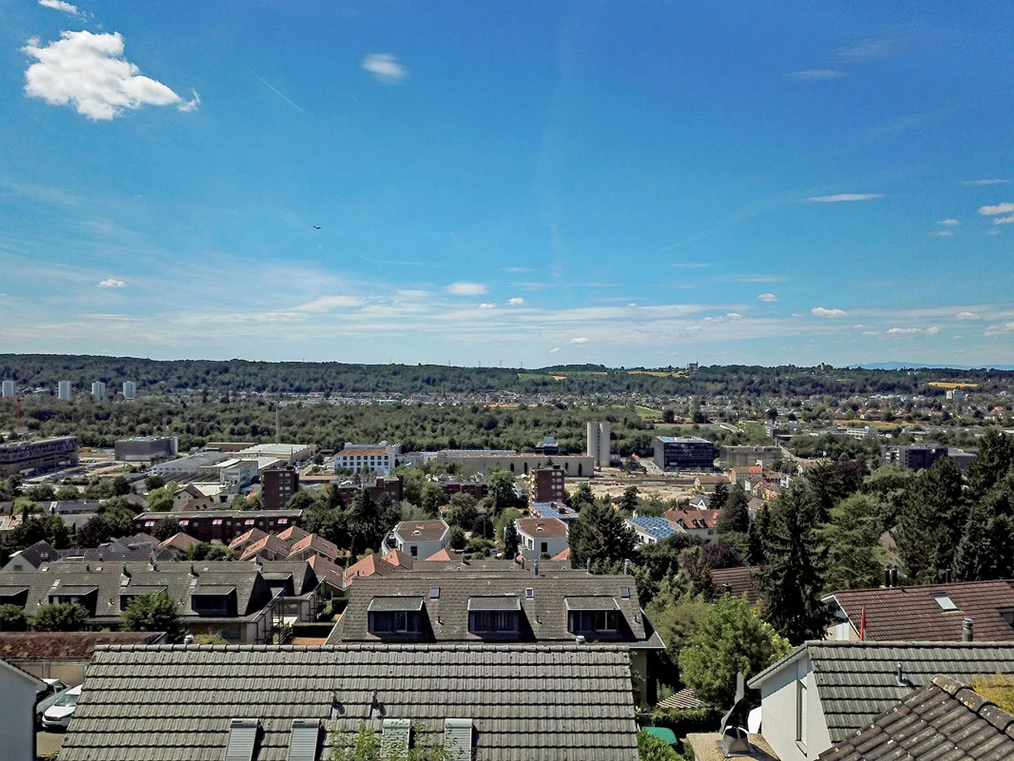 Maison familiale avec vue dégagée et beaucoup d'espace à Münchenstein - Photo 10 sur 17