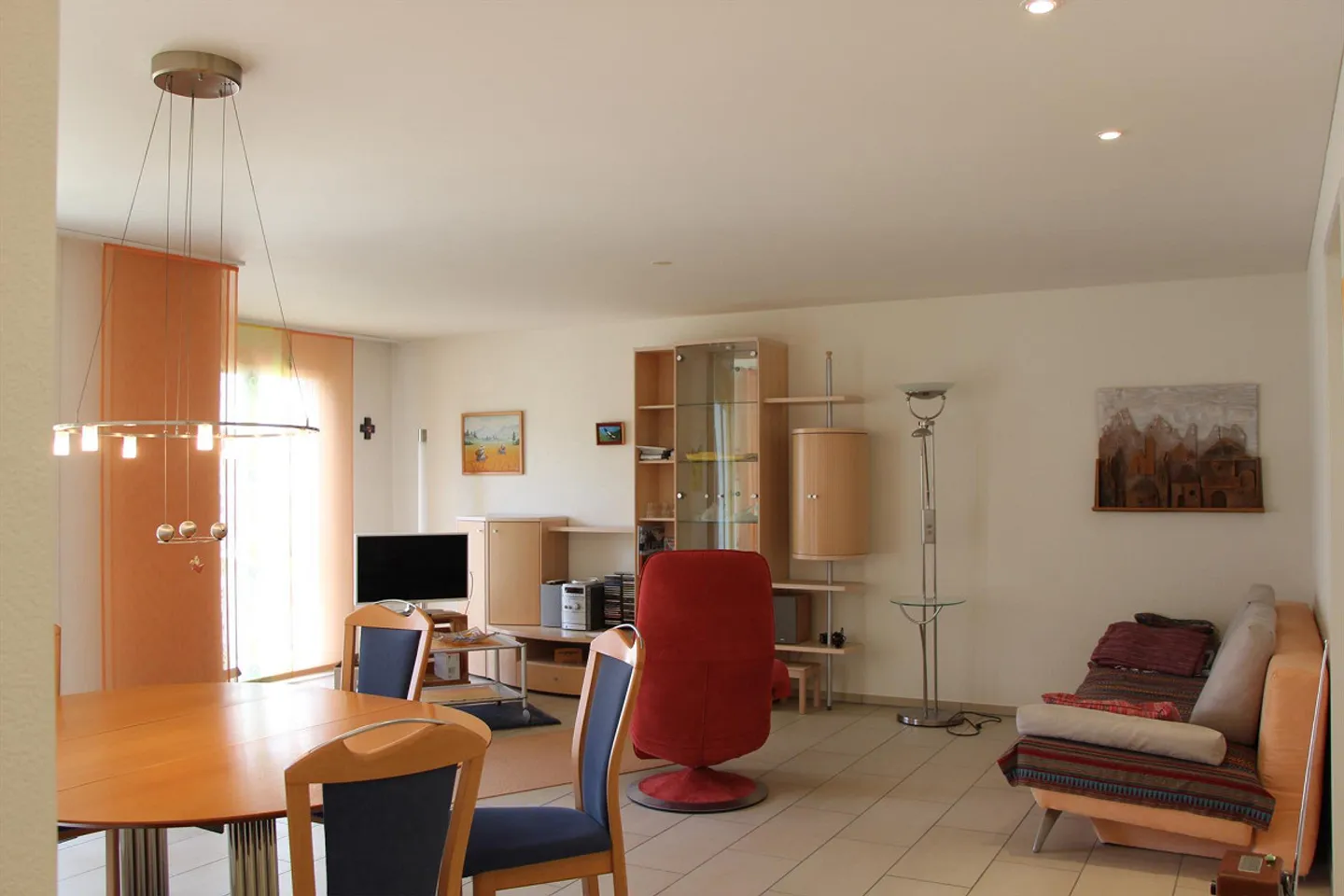Modern 3.5-room apartment in a central location in Sarnen - Photo 3 of 6
