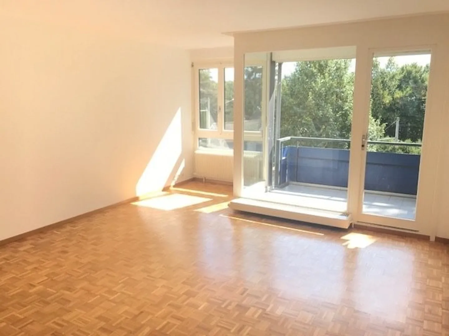 Charmant appartement 2.5 pièces avec balcon - Photo 6 sur 7