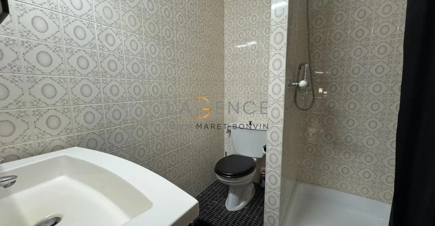 Charming Maisonette Apartment - Photo 10 of 11