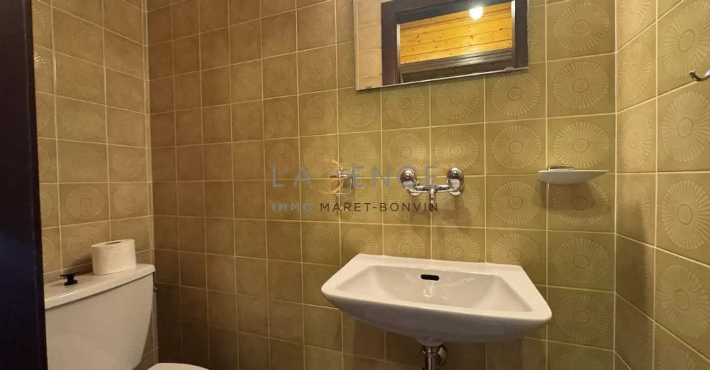 Charming Maisonette Apartment - Photo 11 of 11