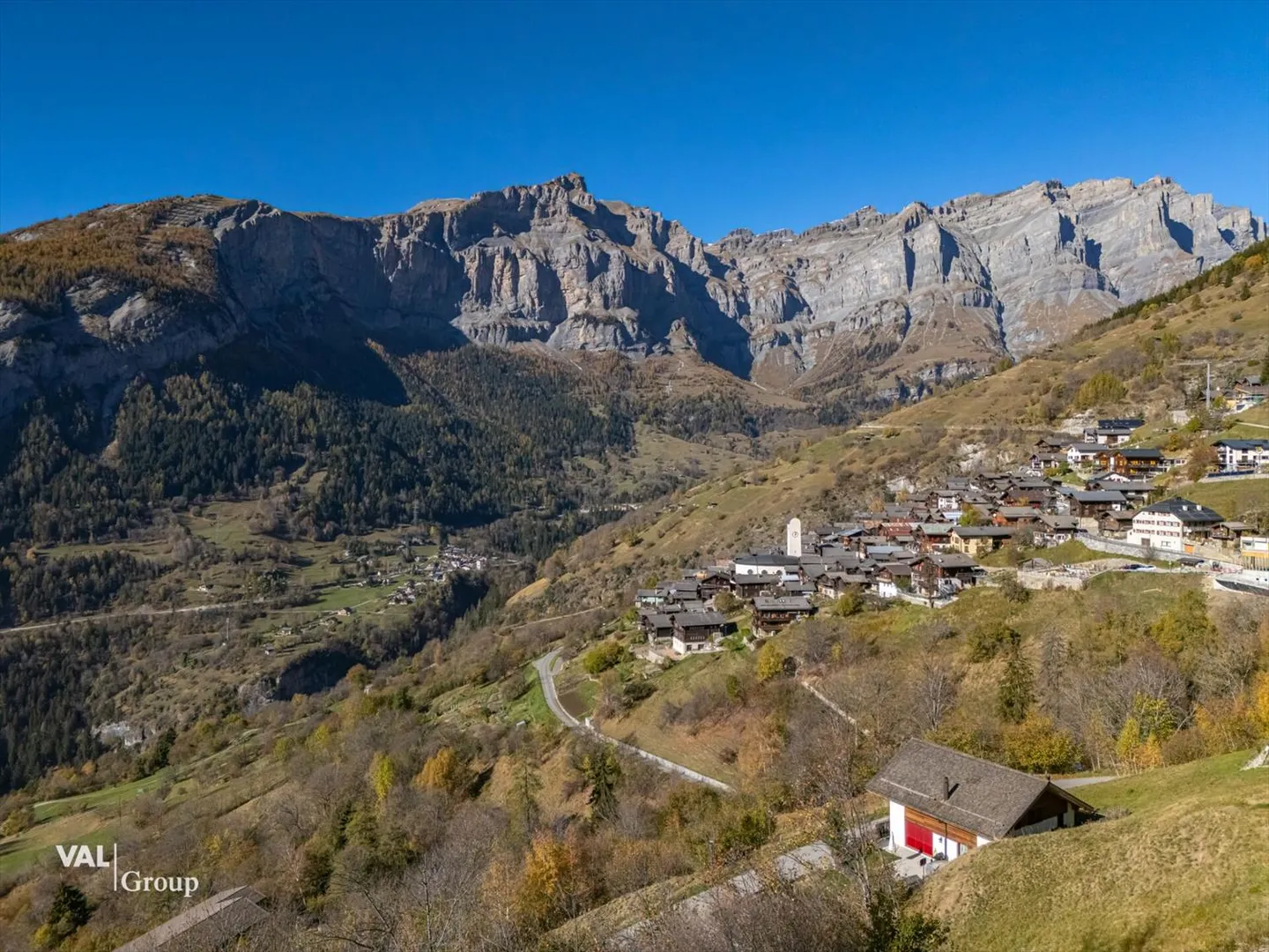 Terreno edificabile in posizione soleggiata con vista panoramica mozzafiato - Foto 3 di 6