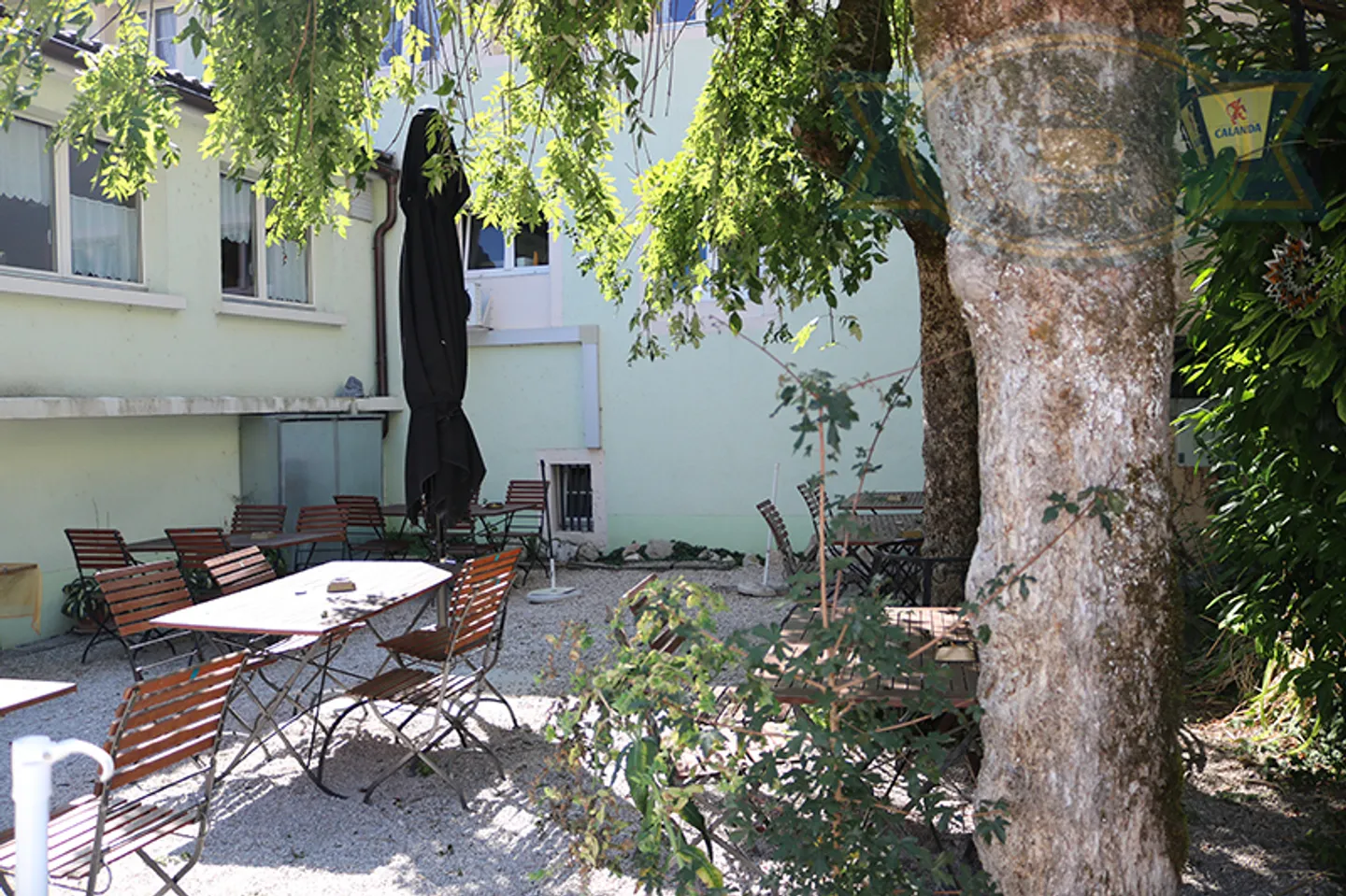 Hôtel-Restaurant renommé dans la vieille ville de St-Ursanne - Photo 3 sur 13