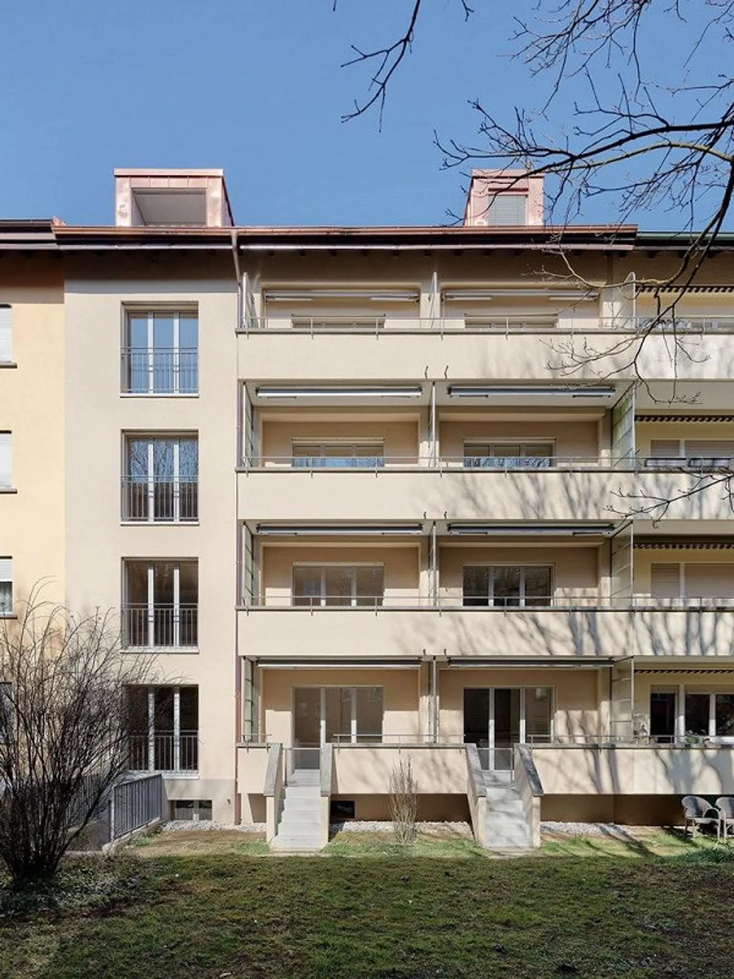 Leben im "Breitsch", entspannt und zentral - Photo 2 of 10