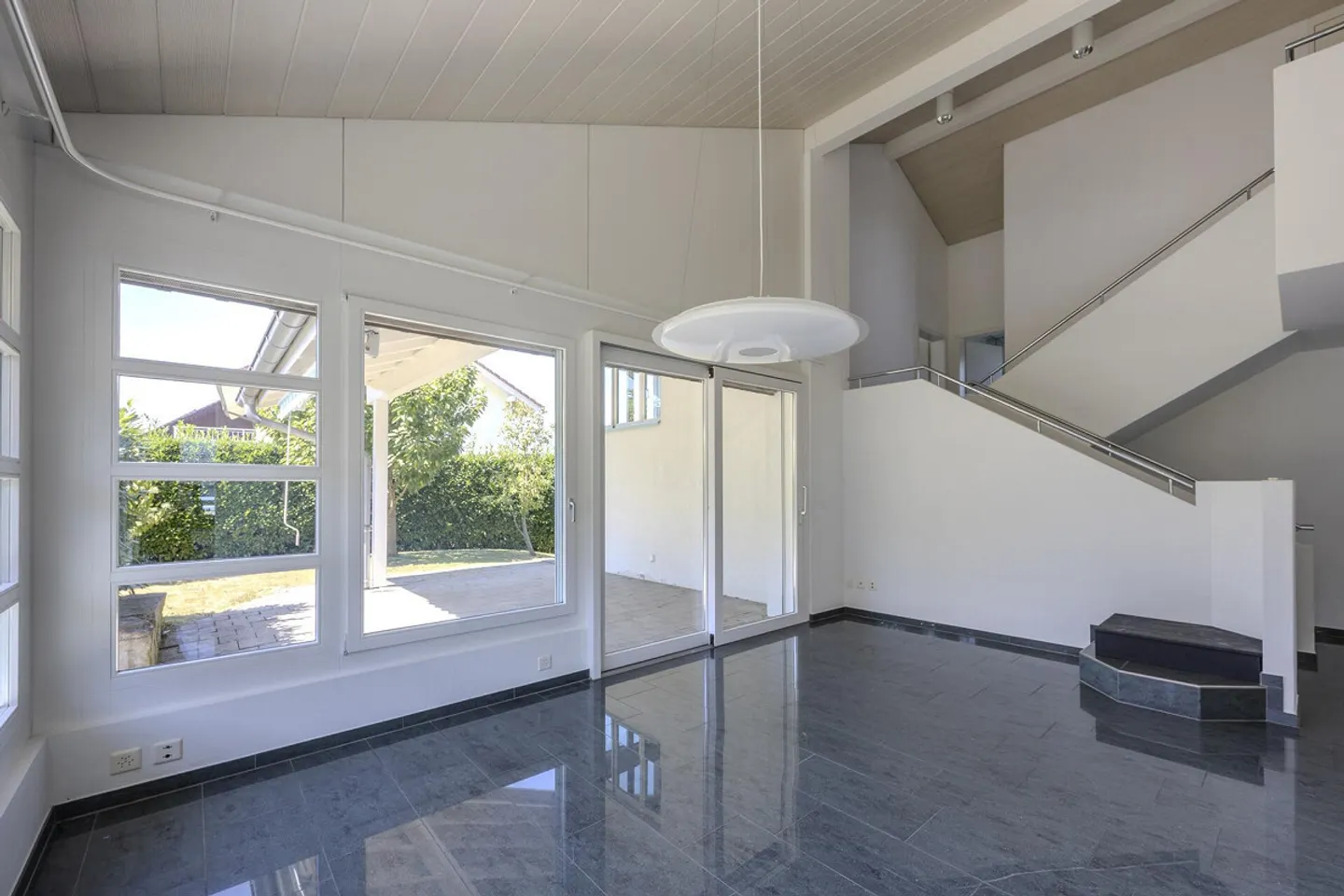 5.5-Zi.-Einfamilienhaus an begehrter Wohnlage - Foto 4 di 11