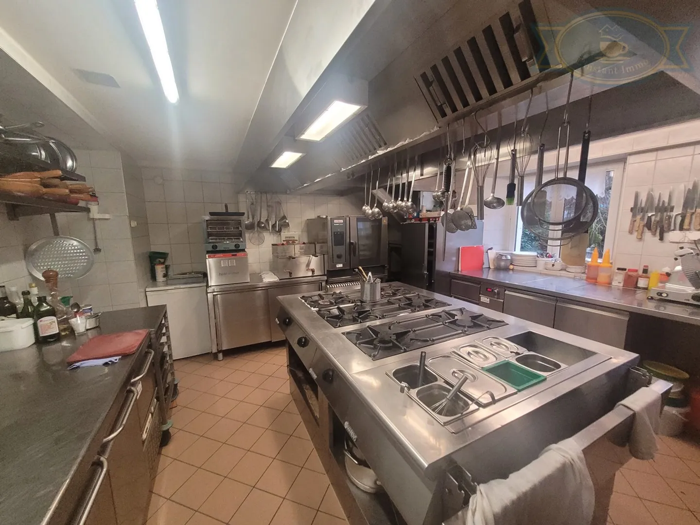 Hôtel-Restaurant renommé dans la vieille ville de St-Ursanne - Photo 10 sur 13