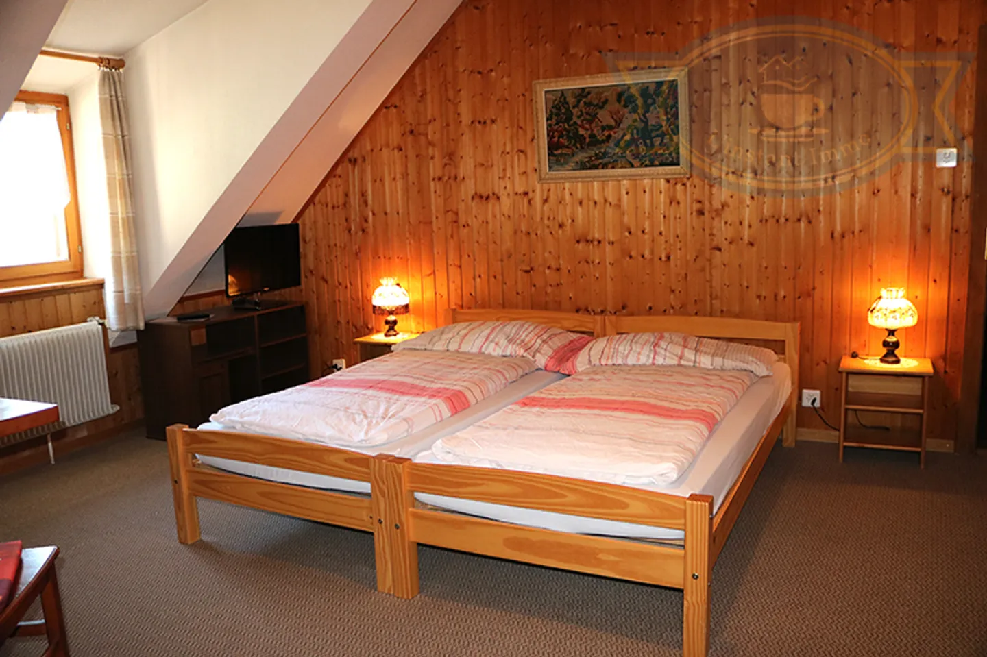 Hôtel-Restaurant renommé dans la vieille ville de St-Ursanne - Photo 9 sur 13