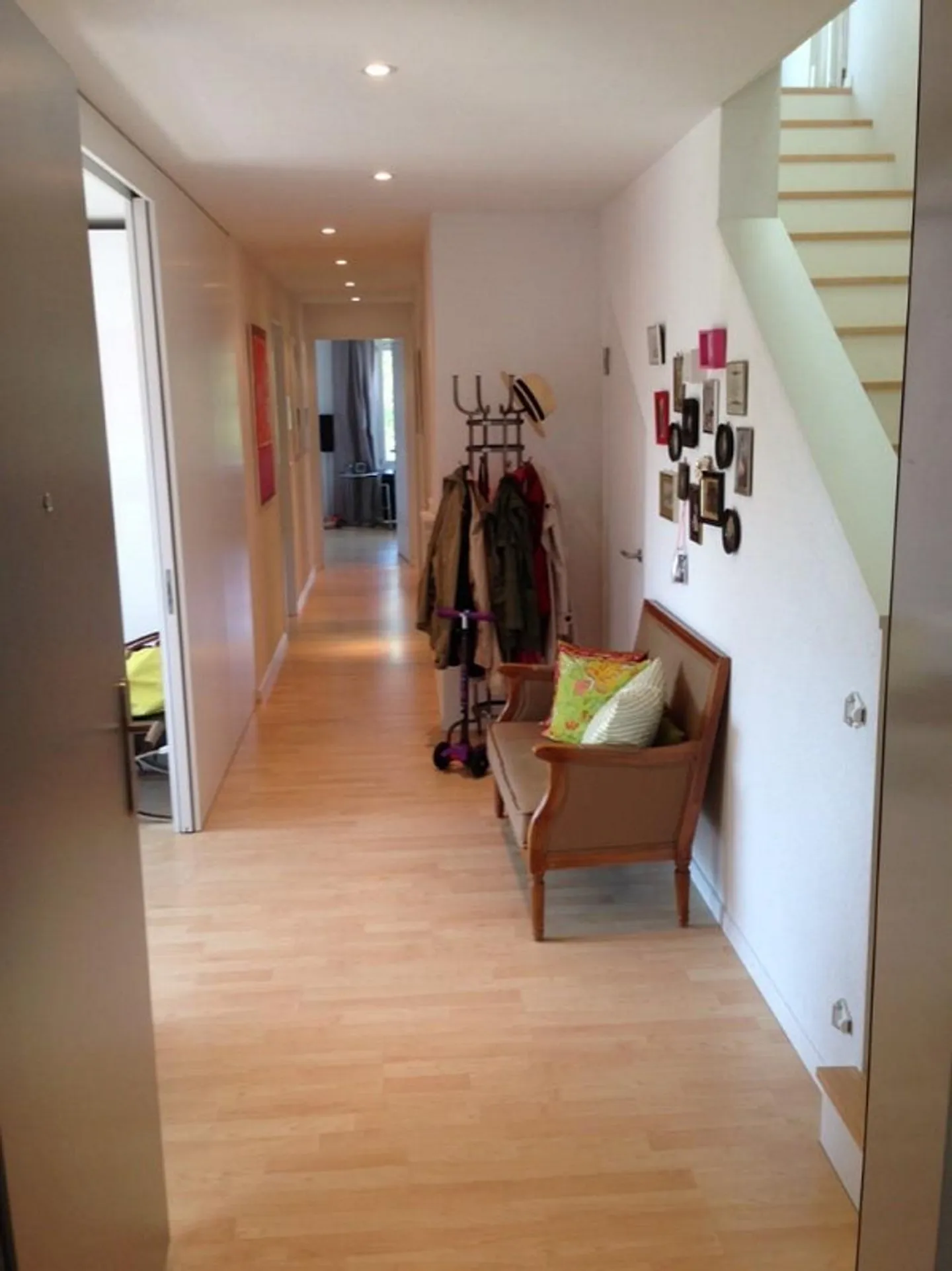 Möblierte Attika-Wohnung in Cham 160m2 - Foto 1 von 3
