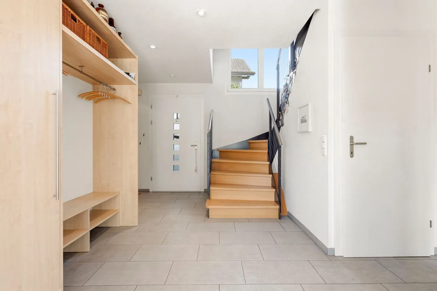 Ampia casa unifamiliare di 6,5 stanze a Wolfhausen ZH - Foto 6 di 13