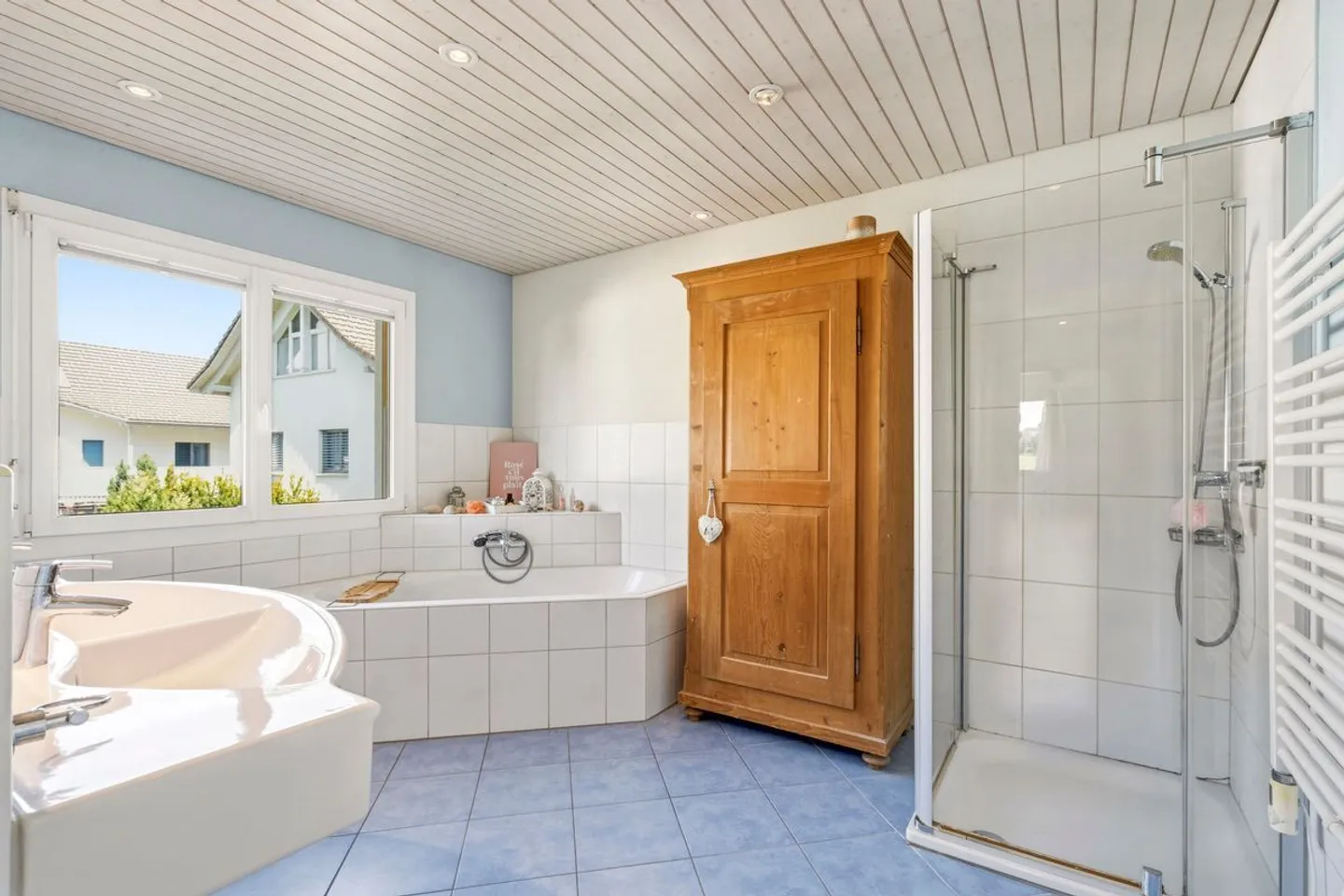 Ampia casa unifamiliare di 6,5 stanze a Wolfhausen ZH - Foto 12 di 13