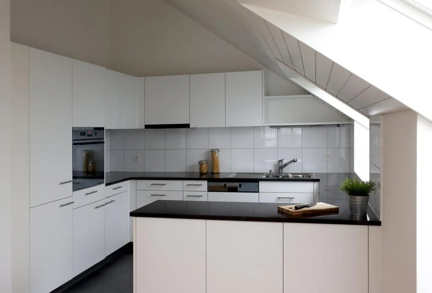 Spacious duplex apartment with fireplace - Photo 5 of 12