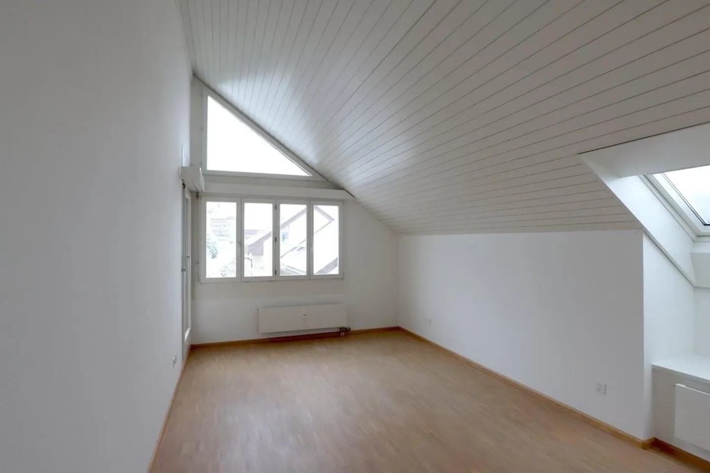 Spacious duplex apartment with fireplace - Photo 7 of 12