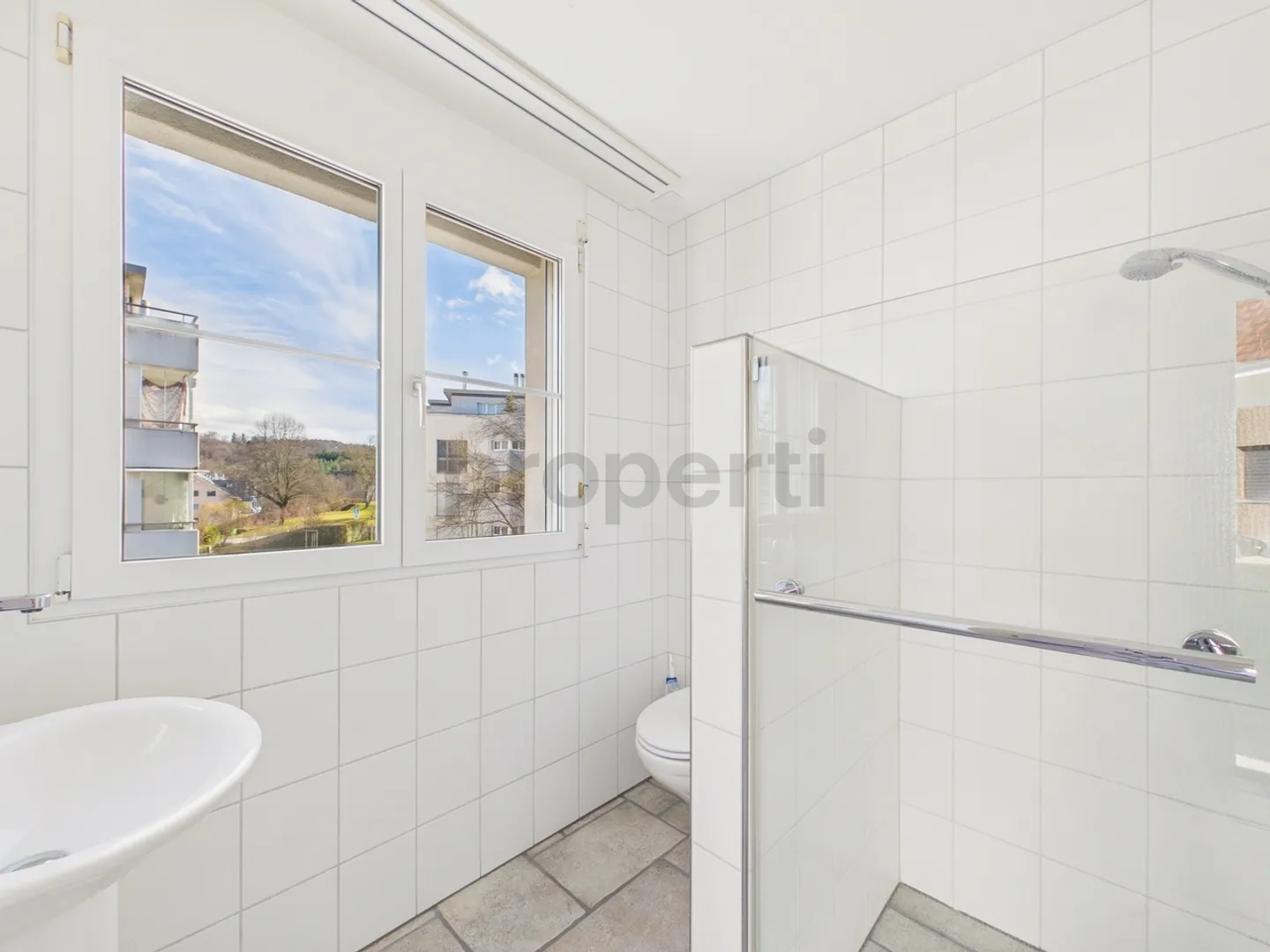 Spacious Family Home in Grafstal - Photo 11 of 13