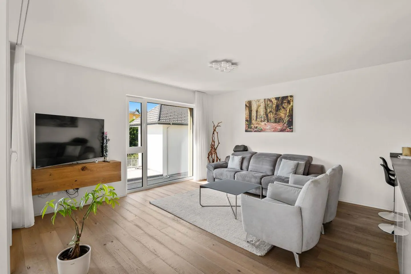 Komfortable 4.5-Zimmer-Wohnung an ruhiger Lage - Foto 3 von 10