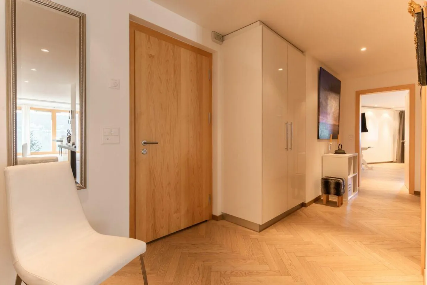 Beautiful 4.5-room apartment with boat space and lake view, chalet ... - Photo 4 of 30