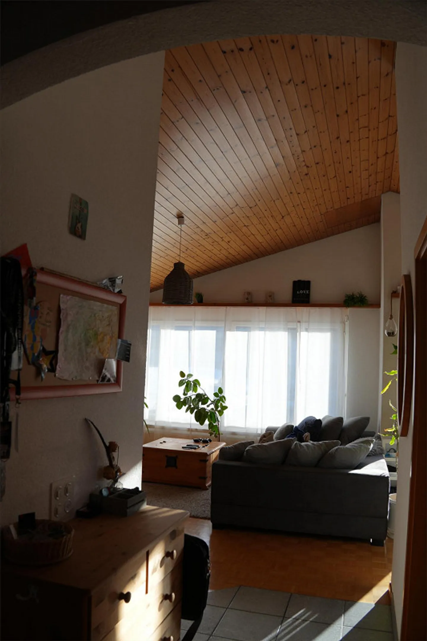 luminoso appartamento mansardato di 4,5 stanze - Foto 1 di 13