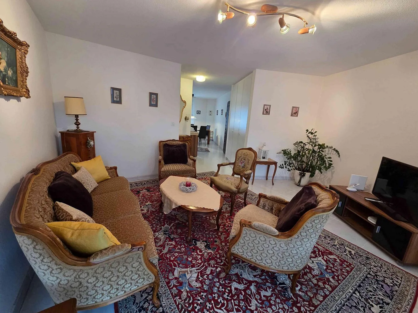 3.5-room apartment with balcony by the Aare - Photo 3 of 12
