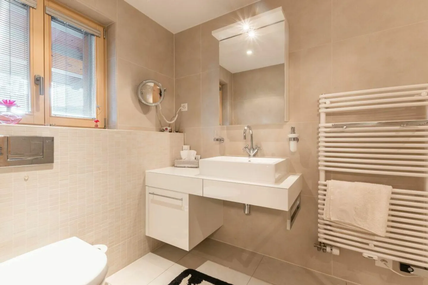 Beautiful 4.5-room apartment with boat space and lake view, chalet ... - Photo 28 of 30
