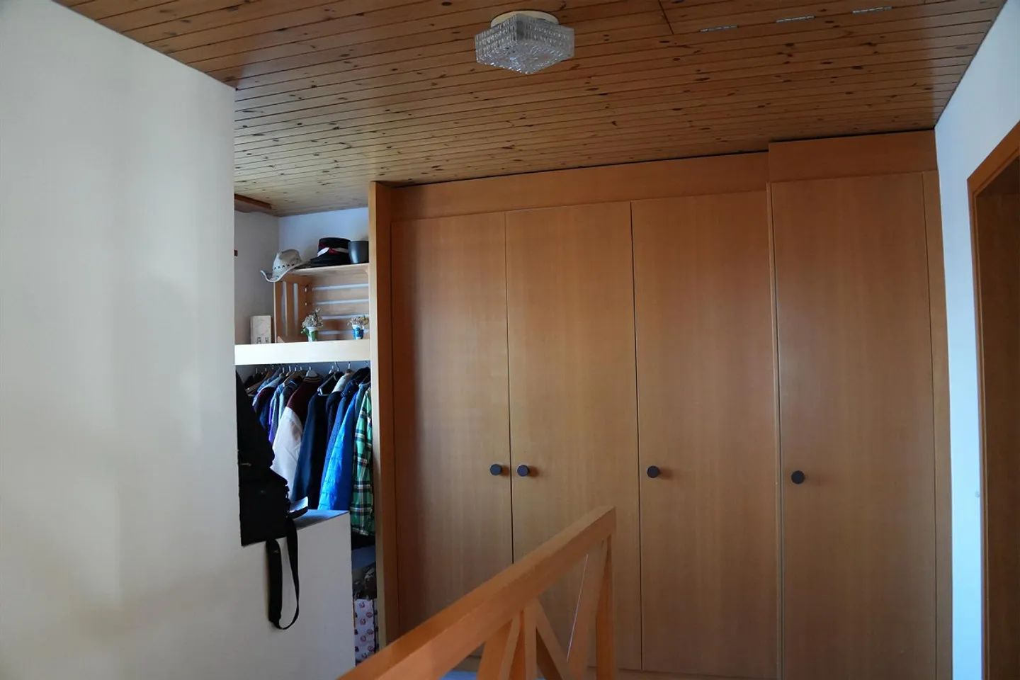 luminoso appartamento mansardato di 4,5 stanze - Foto 9 di 13