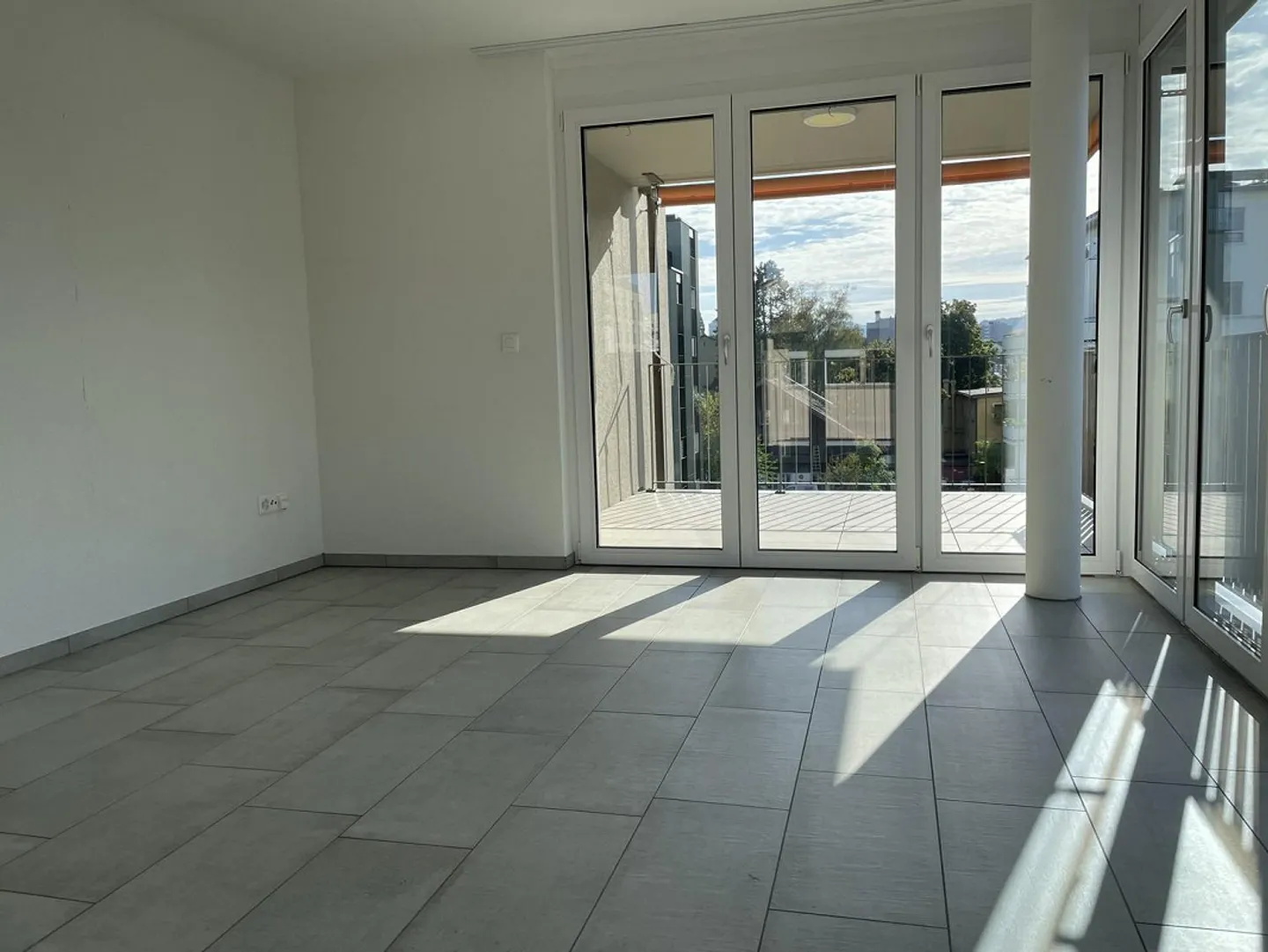 Votre nouveau chez-vous à Zurich-Seebach - disponible immédiatement ! - Photo 2 sur 5