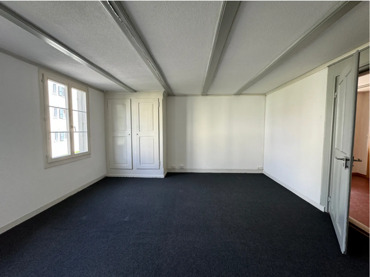 Geräumige Wohnung mit Garten - Foto 2 von 5