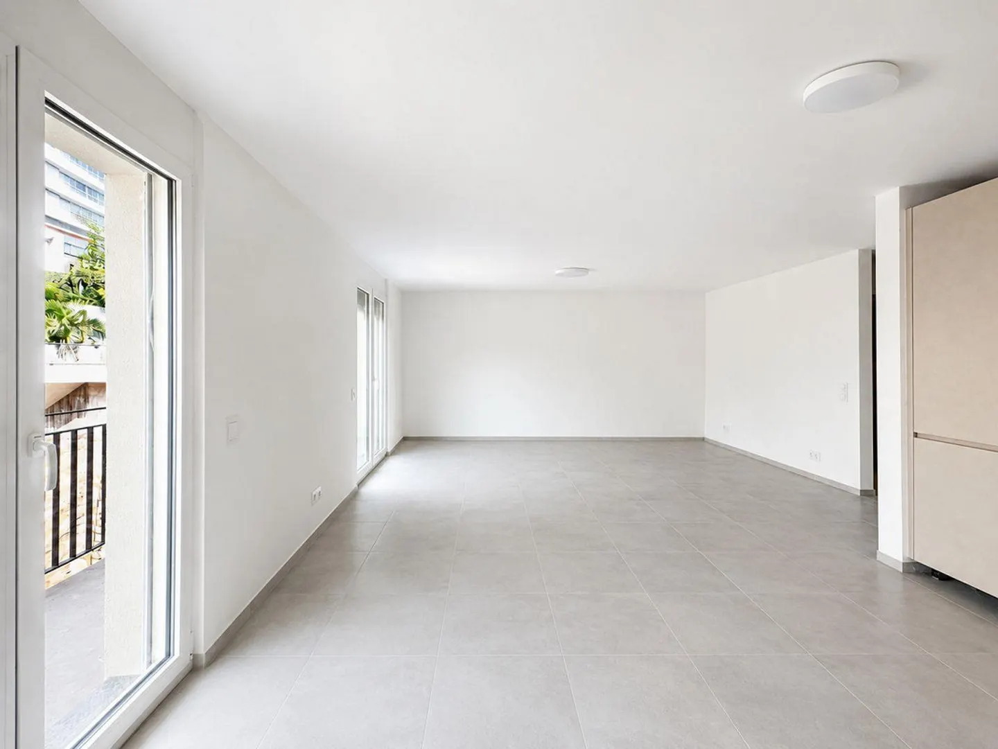 Modern Apartment in Brissago - Photo 3 of 9