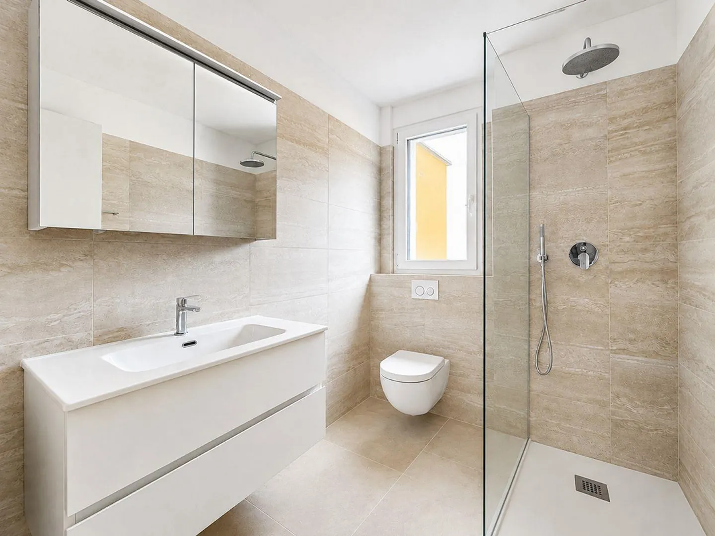 Modern Apartment in Brissago - Photo 6 of 9