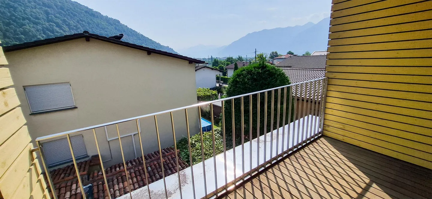 Spazioso appartamento attico a Losone - Foto 14 di 16