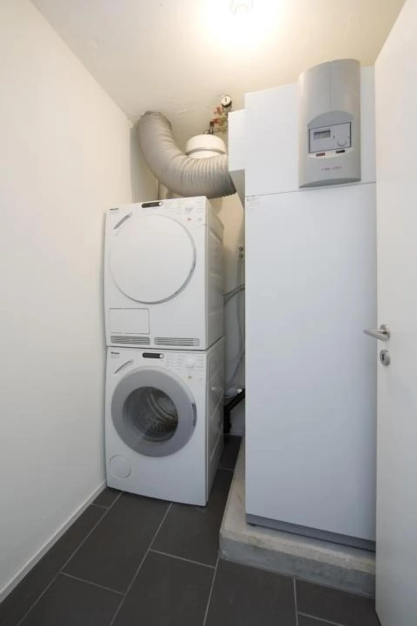 3½-Zimmerwohnung mit eigenem Waschturm - Foto 6 von 7