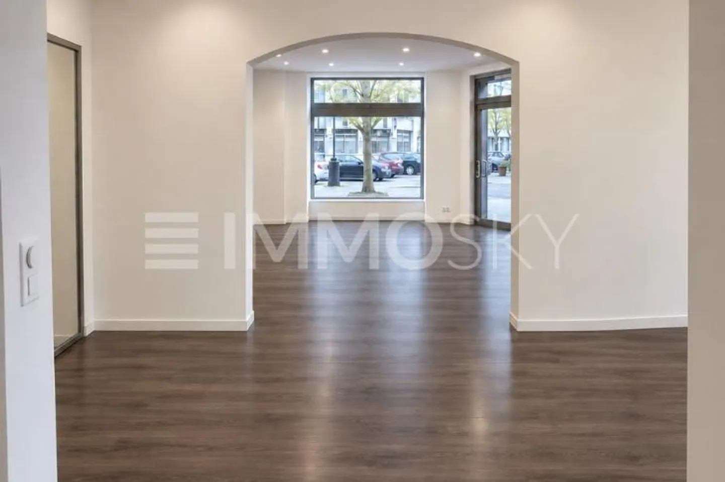 Versatile Commercial Space in Lucerne - Photo 4 of 5