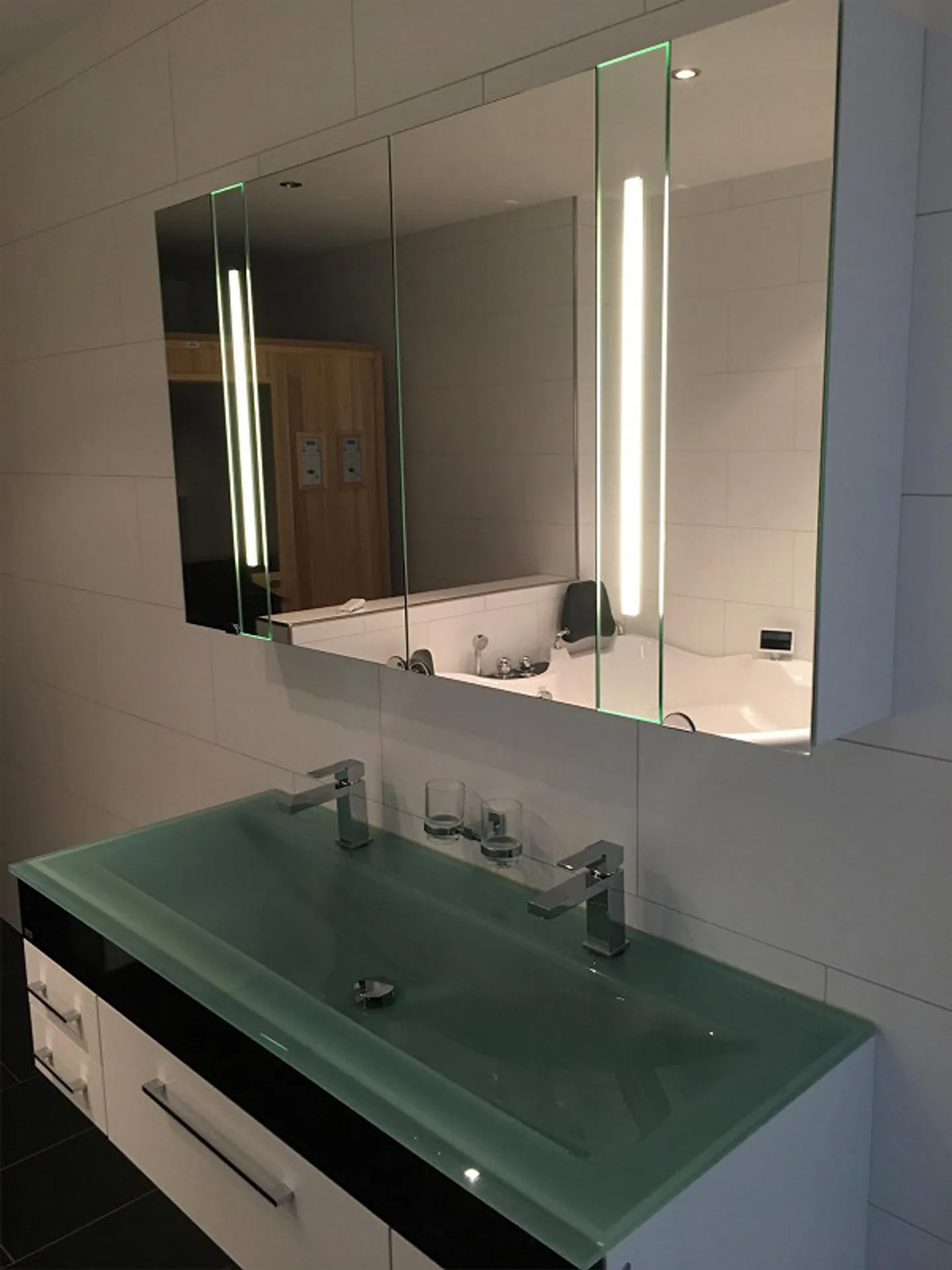 Appartamento lussuoso di 5,5 stanze con molti extra - Foto 22 di 25