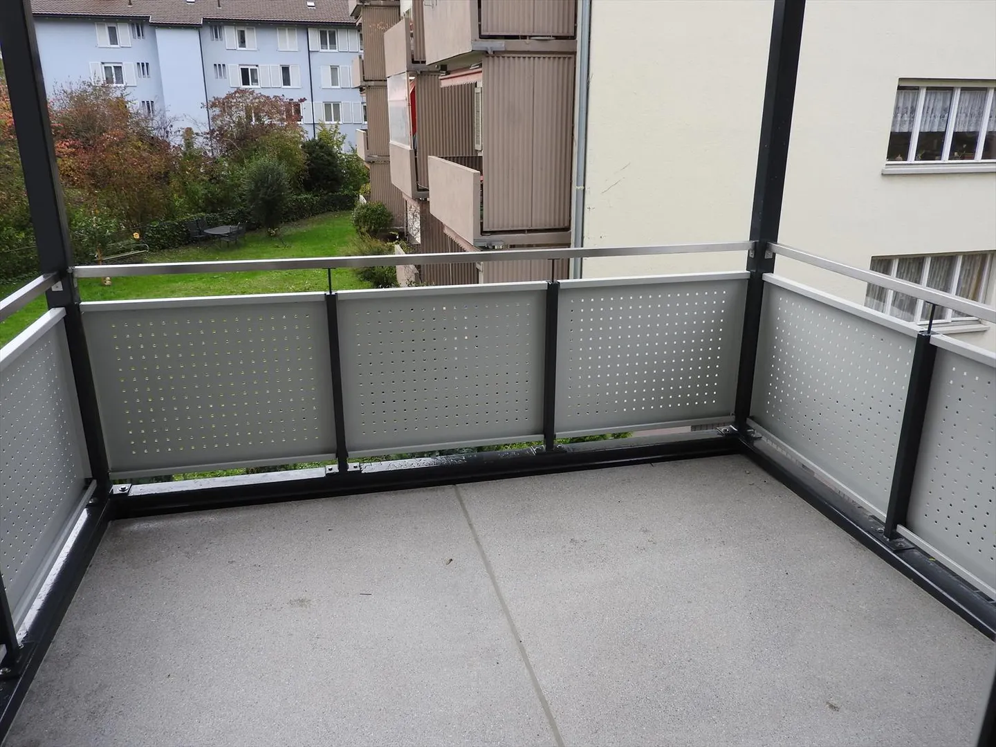 Changement de papier peint souhaité - Photo 5 sur 5