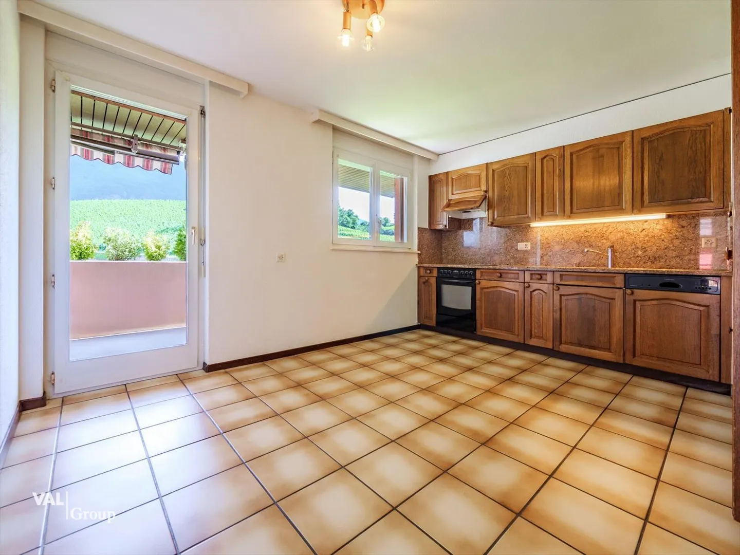 Sonnige 4½-Zimmer-Wohnung mit Bergpanorama in Salgesch - Foto 3 von 12