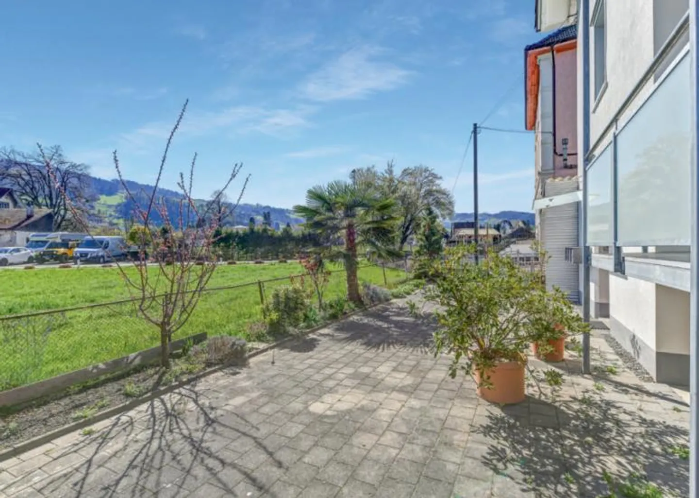 Charming 3.5-room attic apartment with garden use including outdoor space - Photo 6 of 7