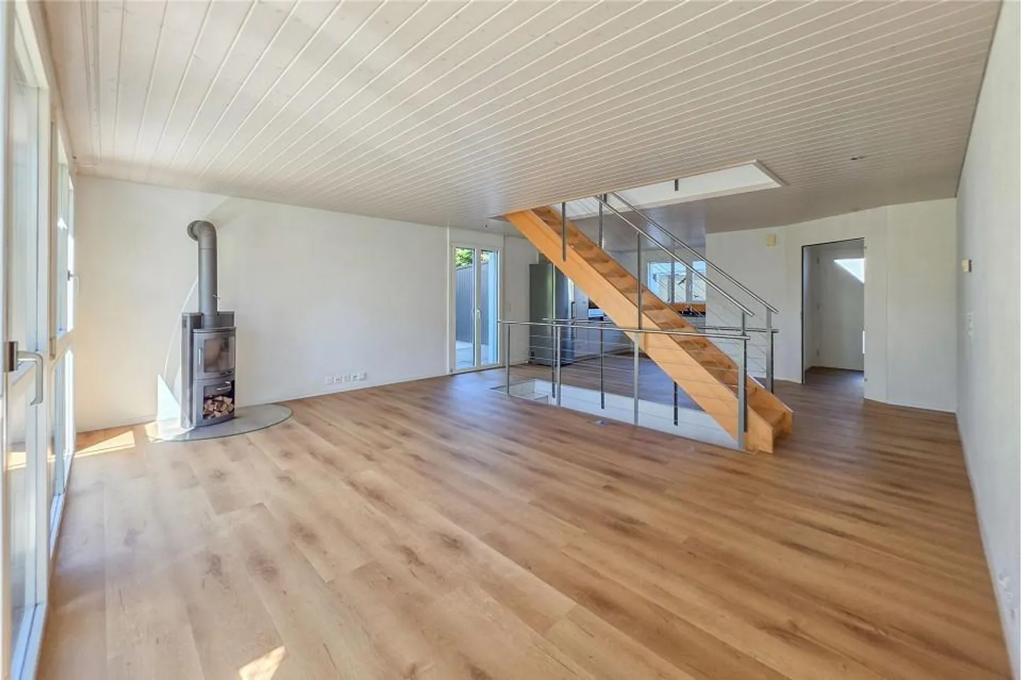 Geräumiges Familienhaus in Kappelen - Foto 5 von 13